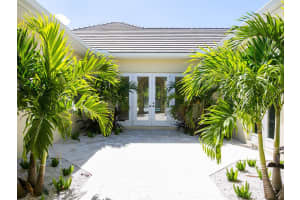 MLS# R10441083, Vero Beach, Florida 32963