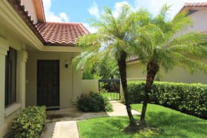 2890 Eagle Ln, West Palm Beach, FL 33409, Sold 09/21/18