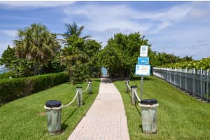 911 Ocean Dr, North Palm Beach, FL 33408, Sold 08/14/18