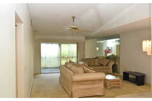 8291 SE Croft Cir, Hobe Sound, FL 33455, Sold 07/19/18