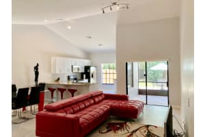 4142 NW 2nd St, Delray Beach, FL 33445, Sold 08/21/18