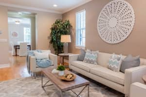 382 E Mallory Cir, Delray Beach, FL 33483, Sold 10/03/18