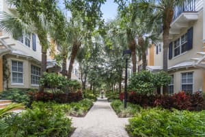 382 E Mallory Cir, Delray Beach, FL 33483, Sold 10/03/18