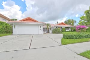 5667 Wind Drift Ln, Boca Raton, FL 33433, Sold 10/01/18