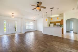5616 Riverboat Cir SW, Vero Beach, FL 32968, Sold 08/09/18