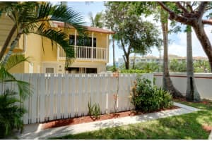 102 Seabreeze Cir, Jupiter, FL 33477, Sold 10/10/18
