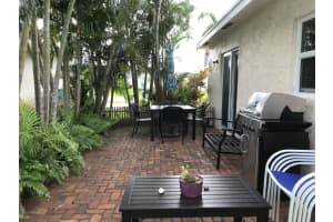 2122 E Ridge Circle East, Boynton Beach, FL 33435, Sold 08/17/18