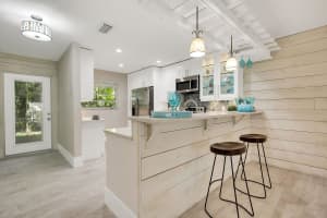 555 Banyan Tree Ln, Delray Beach, FL 33483, Sold 08/30/18