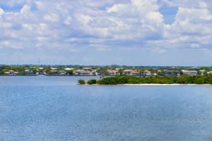 5480 N Ocean Dr, Riviera Beach, FL 33404, Sold 01/29/19