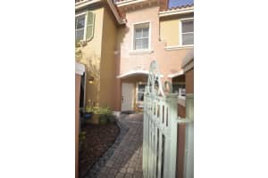 756 SW 106th Ave, Pembroke Pines, FL 33025, Sold 09/14/18