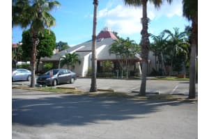 634 NW 13th St, Boca Raton, FL 33486, Sold 08/31/18