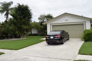 5435 Sandhurst Cir S, Lake Worth, FL 33463, Sold 08/13/18