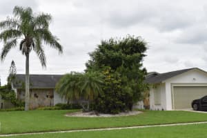 5435 Sandhurst Cir S, Lake Worth, FL 33463, Sold 08/13/18