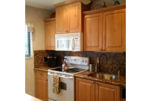 3605 S Ocean Blvd, South Palm Beach, FL 33480, Sold 08/31/18