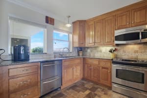 60 Yacht Club Dr, North Palm Beach, FL 33408, Sold 11/16/18