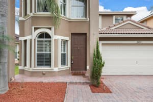 5257 Sancerre Cir, Lake Worth, FL 33463, Sold 10/25/18
