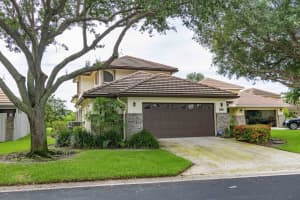 4630 Sherwood Forest Dr, Delray Beach, FL 33445, Sold 08/15/18