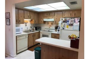 4686 Oak Terrace Dr, Greenacres, FL 33463, Sold 08/20/18