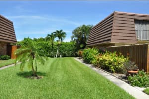 3916 August Dr, Lake Worth, FL 33461, Sold 08/22/18