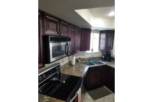 100 Weybridge Cir b, Royal Palm Beach, FL 33411, Sold 08/31/18