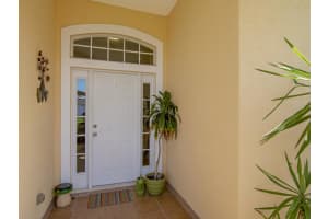 517 N Valencia Cir SW, Vero Beach, FL 32968, Sold 11/23/18