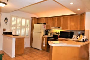 896 N Federal Hwy APT 533, Lantana, FL 33462, Sold 10/26/18