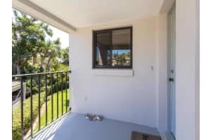 MLS# R10448778, Vero Beach, Florida 32963
