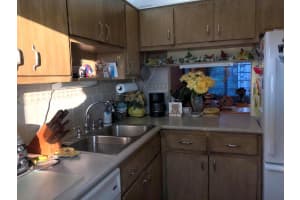 400 NE 20th St APT B215, Boca Raton, FL 33431, Sold 04/15/19