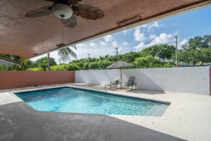 282 NW 69th St, Boca Raton, FL 33487, Sold 10/15/18