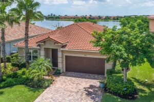 3492 Princeton Dr, Wellington, FL 33414, Sold 11/20/18
