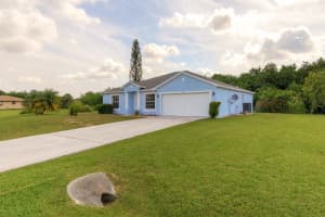 304 Rosewood Dr, Fort Pierce, FL 34947, Sold 10/10/18