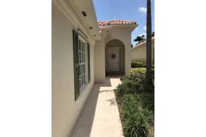 4663 Hammock Cir, Delray Beach, FL 33445, Sold 08/24/18