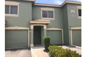 320 Crestwood Cir, Royal Palm Beach, FL 33411, Sold 09/17/18