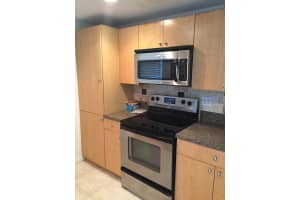 1700 Dover Rd, Delray Beach, FL 33445, Sold 08/31/18