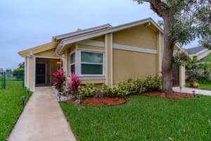 4095 Clearview Terrace, West Palm Beach, FL 33417, Sold 09/18/18