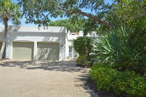 8307 Chinaberry Ln, Indian River Shores, FL 32963, Sold 08/29/18