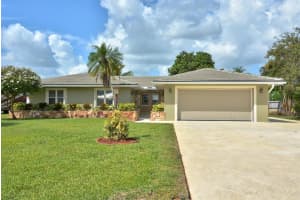 750 SE Hidden River Dr, Port St. Lucie, FL 34983, Sold 09/11/18