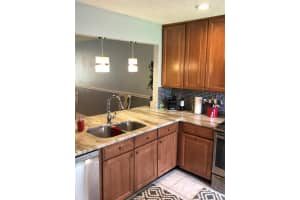 937 Savannas Point Dr, Fort Pierce, FL 34982, Sold 09/25/18