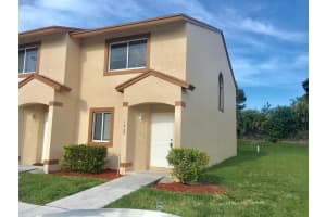 1608 Lakeview Dr W, Royal Palm Beach, FL 33411, Sold 11/09/18