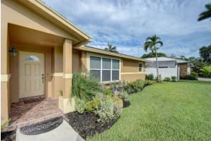 3167 Hoylake Rd, Lake Worth, FL 33467, Sold 09/28/18