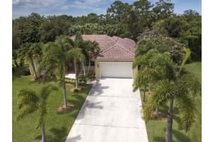 1808 Hazelwood Dr, Fort Pierce, FL 34982, Sold 09/20/18