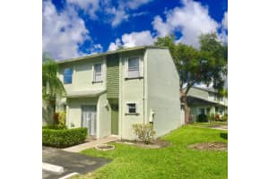841 Crystal Lake Dr, Pompano Beach, FL 33064, Sold 09/28/18