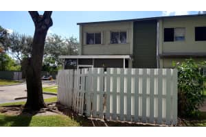 841 Crystal Lake Dr, Pompano Beach, FL 33064, Sold 09/28/18