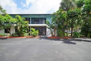 201 SW 1st St, Boca Raton, FL 33432, Sold 10/05/18