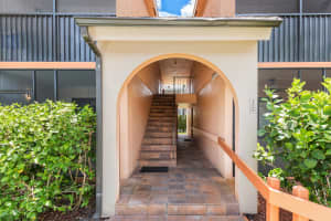 50 SE 12th St, Boca Raton, FL 33432, Sold 10/04/18