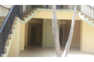 2445 SW 18th Terrace, Fort Lauderdale, FL 33315, Sold 10/25/18