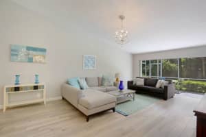 27 Harbour Dr S, Boynton Beach, FL 33435, Sold 04/04/19