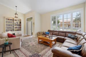 10240 Hunt Club Ln, Palm Beach Gardens, FL 33418, Sold 09/19/18