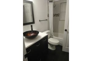 5530 N Lakewood Cir, Margate, FL 33063, Sold 11/29/18