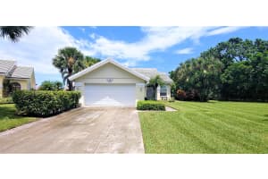 2720 Clubhouse Pointe, West Palm Beach, FL 33409, Sold 11/07/18